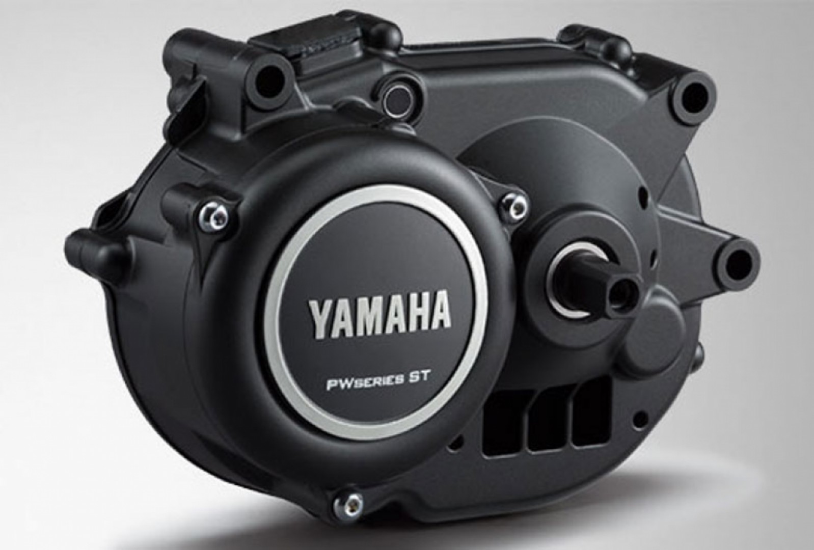 Středový motor Yamaha PW-ST